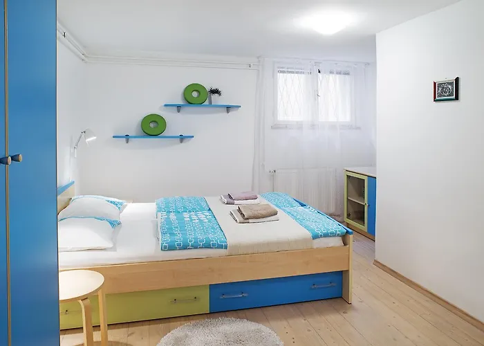 Your Colourful Apartman